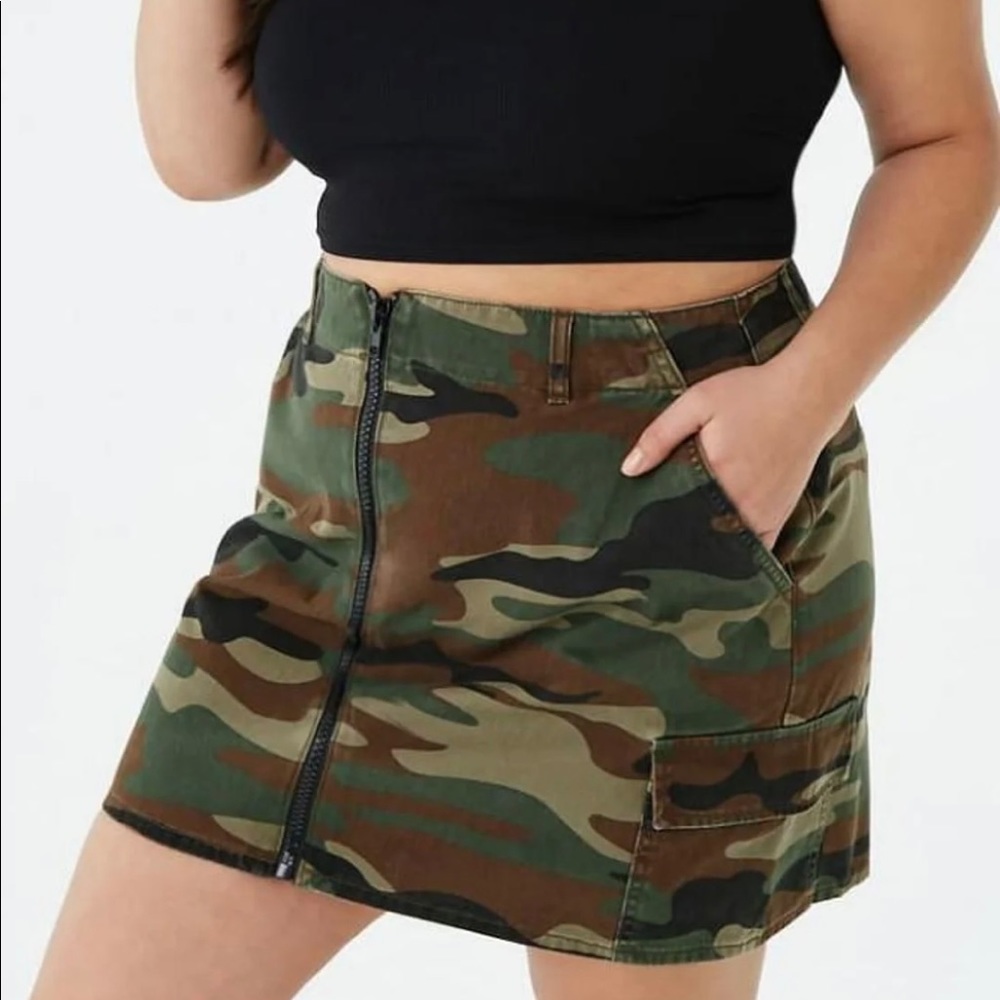 Zip Front Camo Cargo Skirt